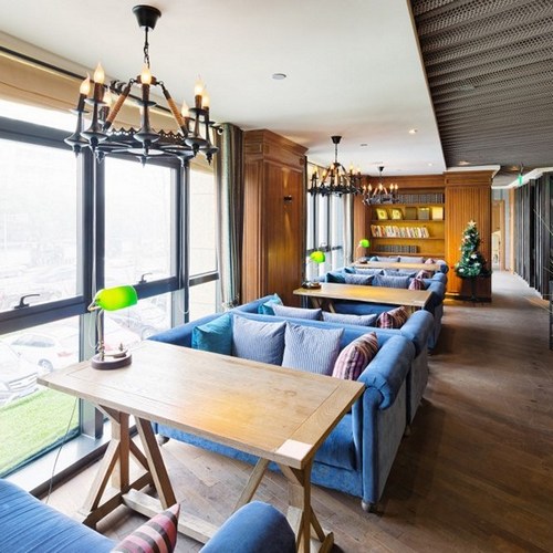 Мебель для магазинов и кафе в Зеленоградске